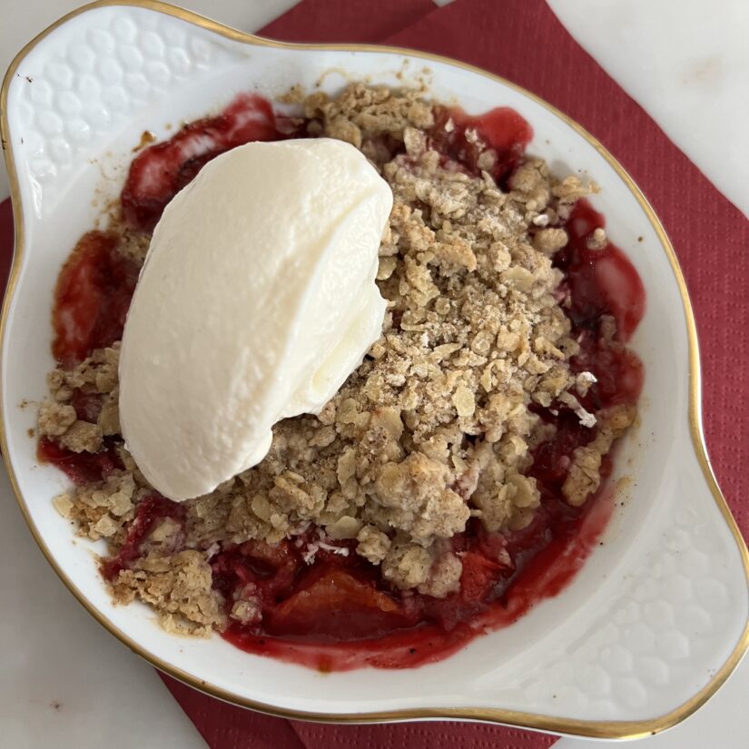 Plum And Raspberry Crumble Strawberry Plum Crumble - Jules of the Kitchen